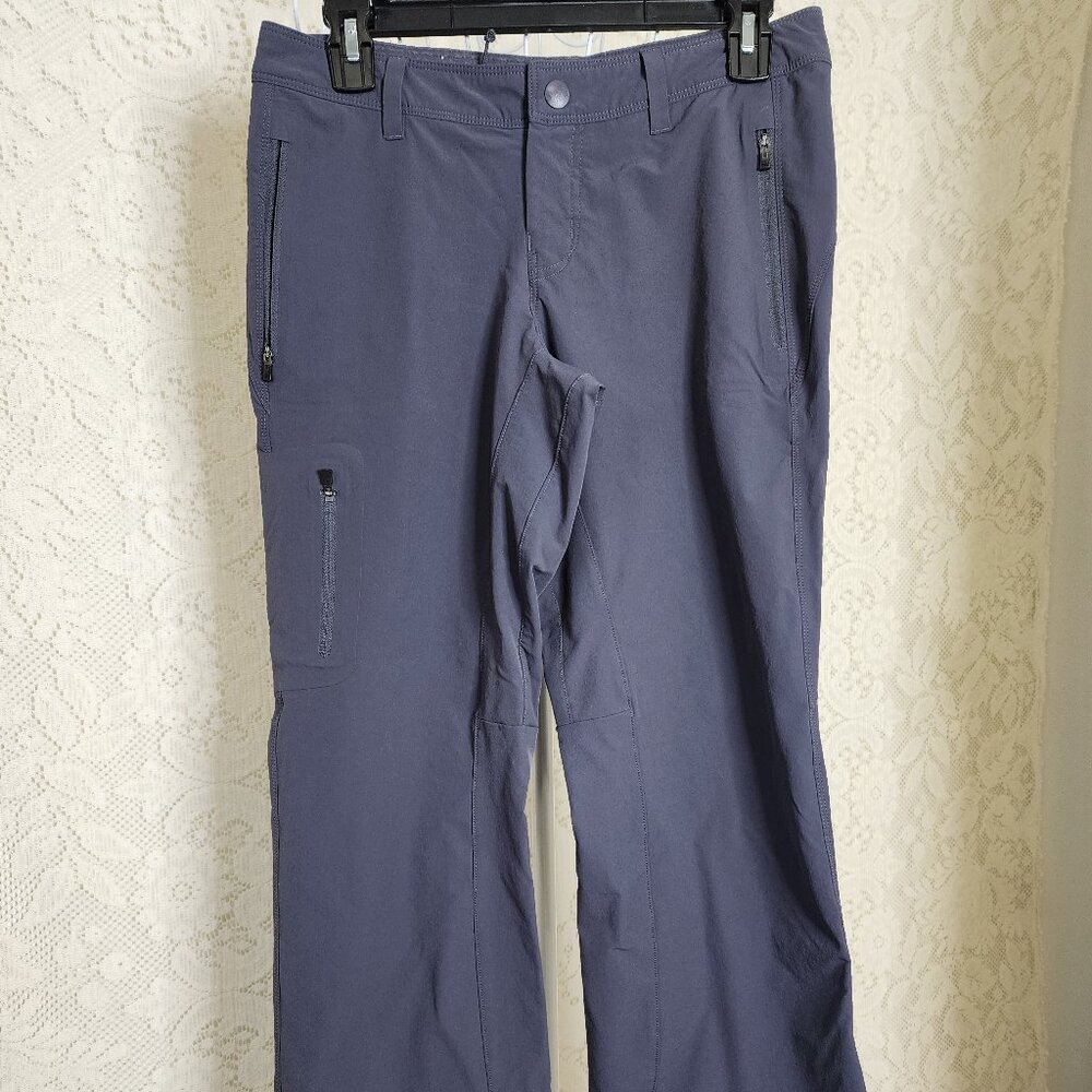 REI hiking cargo pants size 4